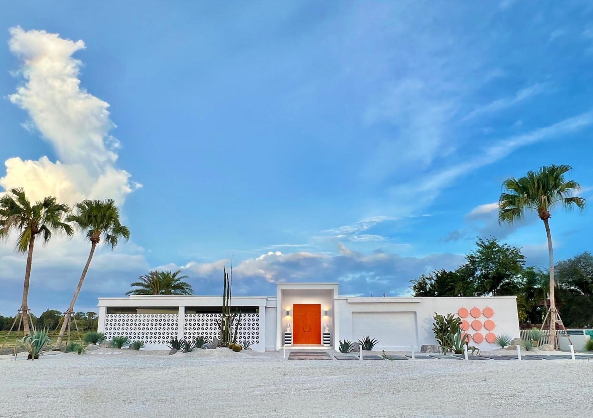 Palm Springs Villa Pranburi Exterior photo
